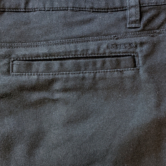 Volcom Frochickie 5 Sz 7 Black Shorts Chino - Picture 3 of 10